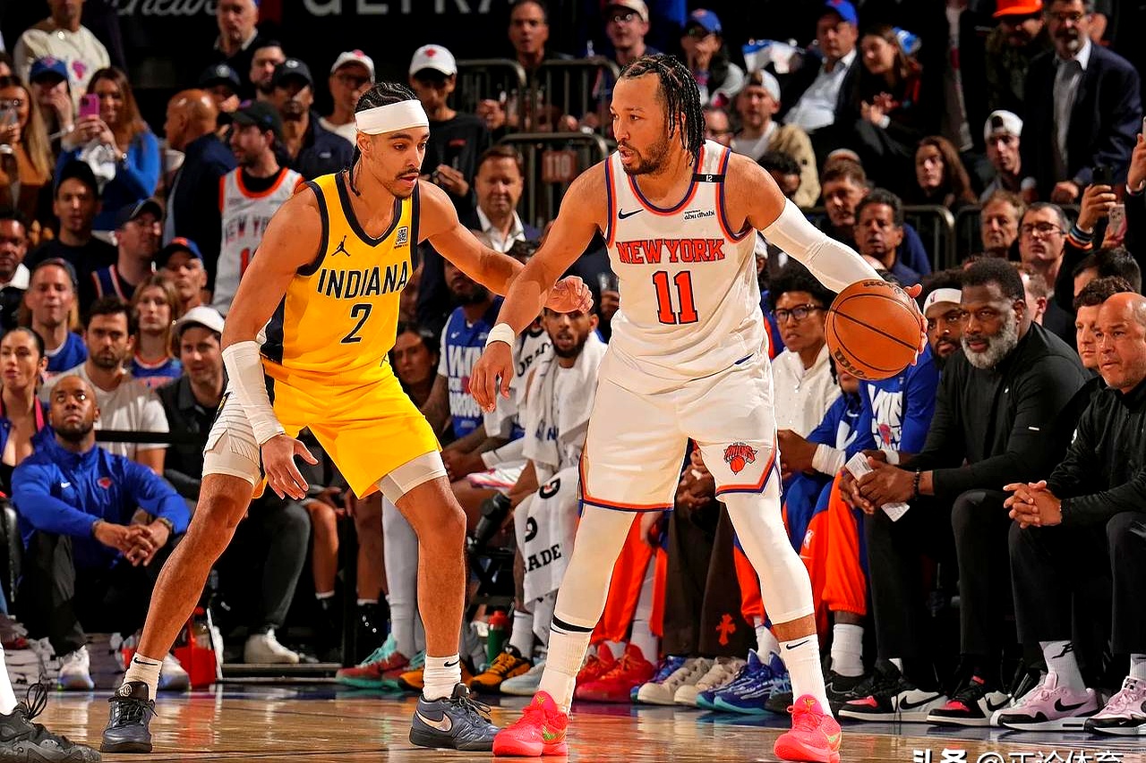 包含清晨体能课后,纽约尼克斯强势反弹备战NBA总决赛,质疑声仍在,年轻球员得到机会的词条 包含清晨体能课后,纽约尼克斯强势反弹备战NBA总决赛,质疑声仍在,年轻球员得到机会的词条