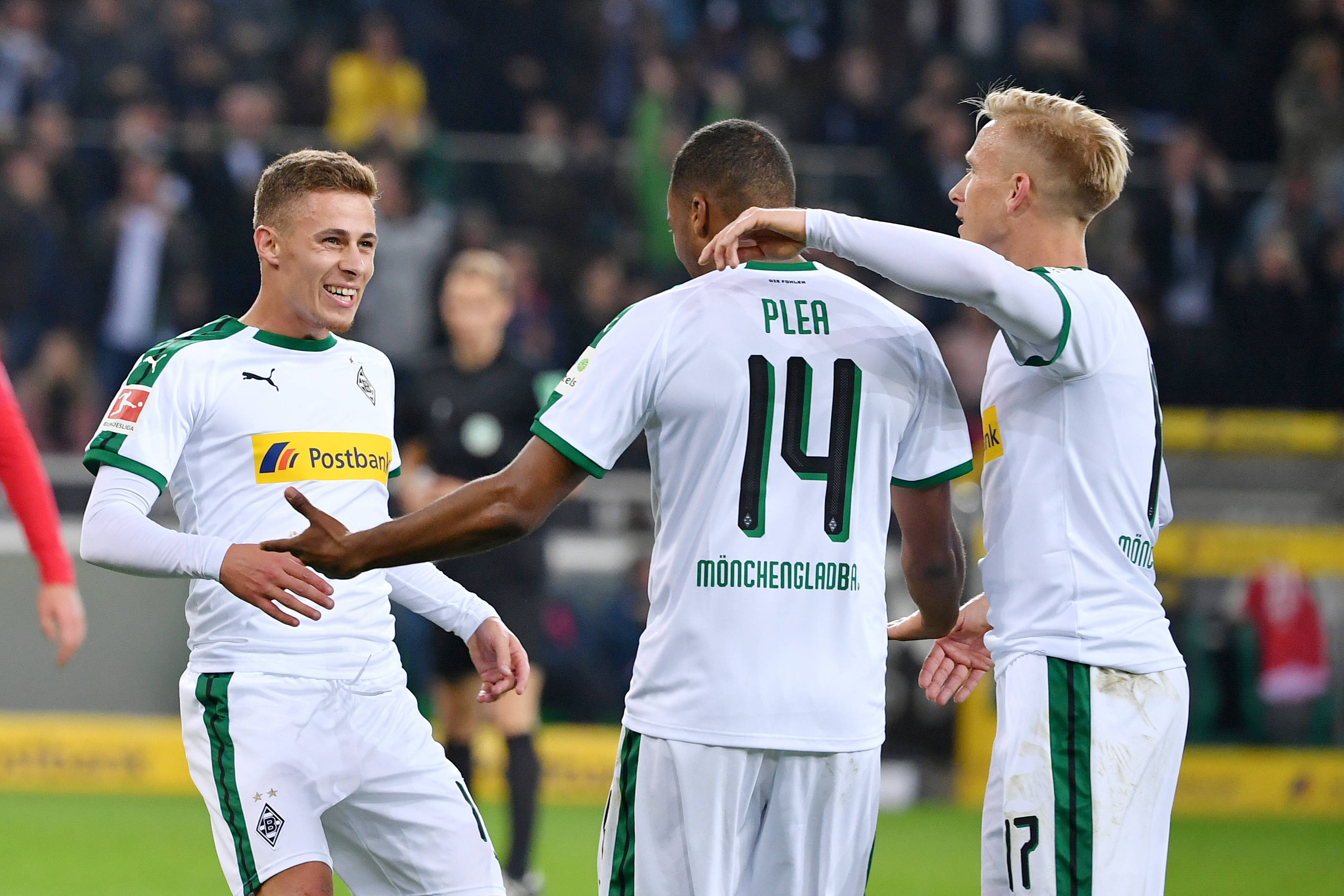 米兰今晚马赛回应争议风云突变纽卡斯尔集结日迎来里程碑，连对手都承认：门兴格拉德巴赫赛后战术微调的简单介绍